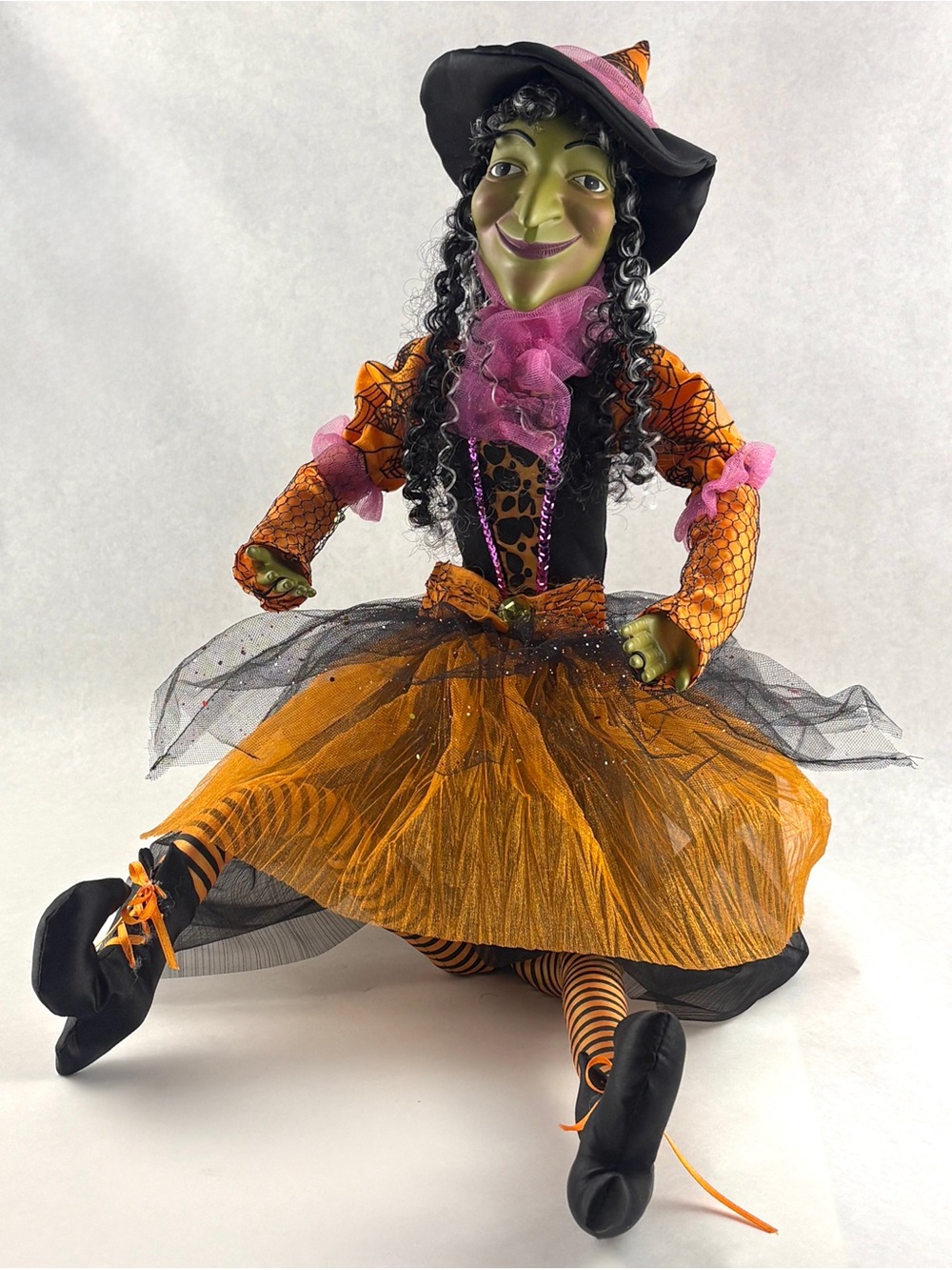 Rare Hanna's Handiworks Vintage 30" Dressed Halloween Witch Doll